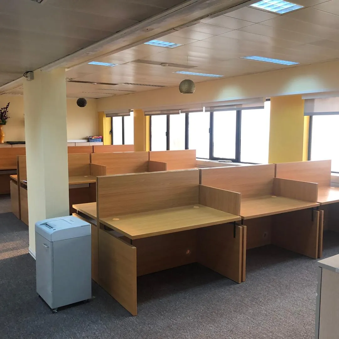 Collaborative Workstation Table
